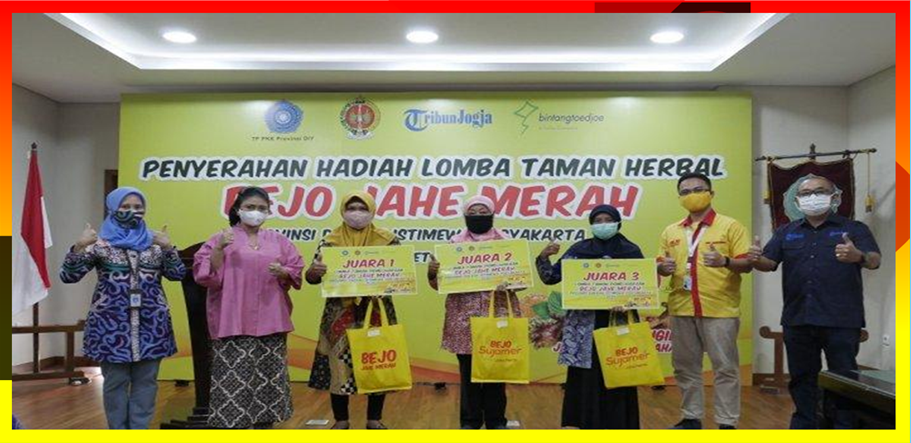 Bintang Toedjoe Apresiasi Peserta Lomba Taman Herbal